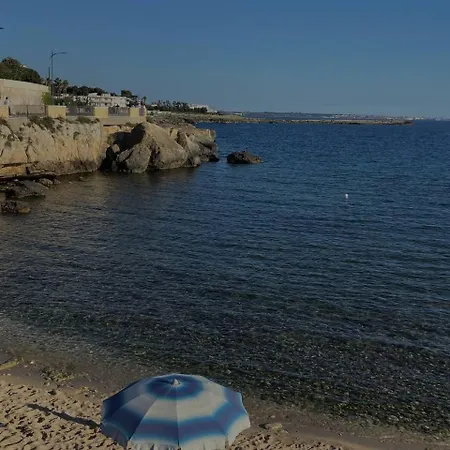 Casa Mariangela بيت للعطل *